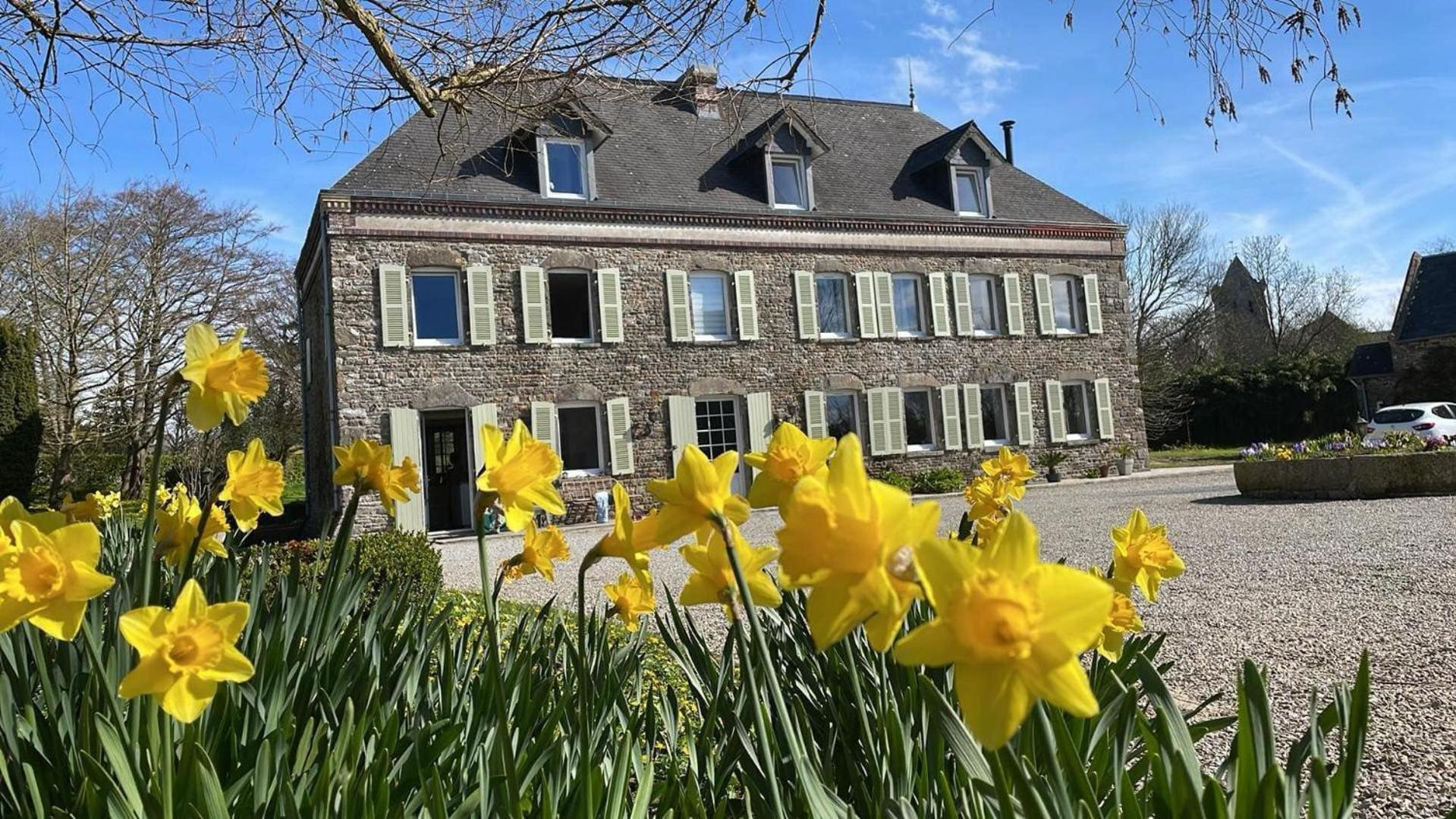 Chambres D'Hotes & Gites - Domaine Les Sources Portbail Exterior photo