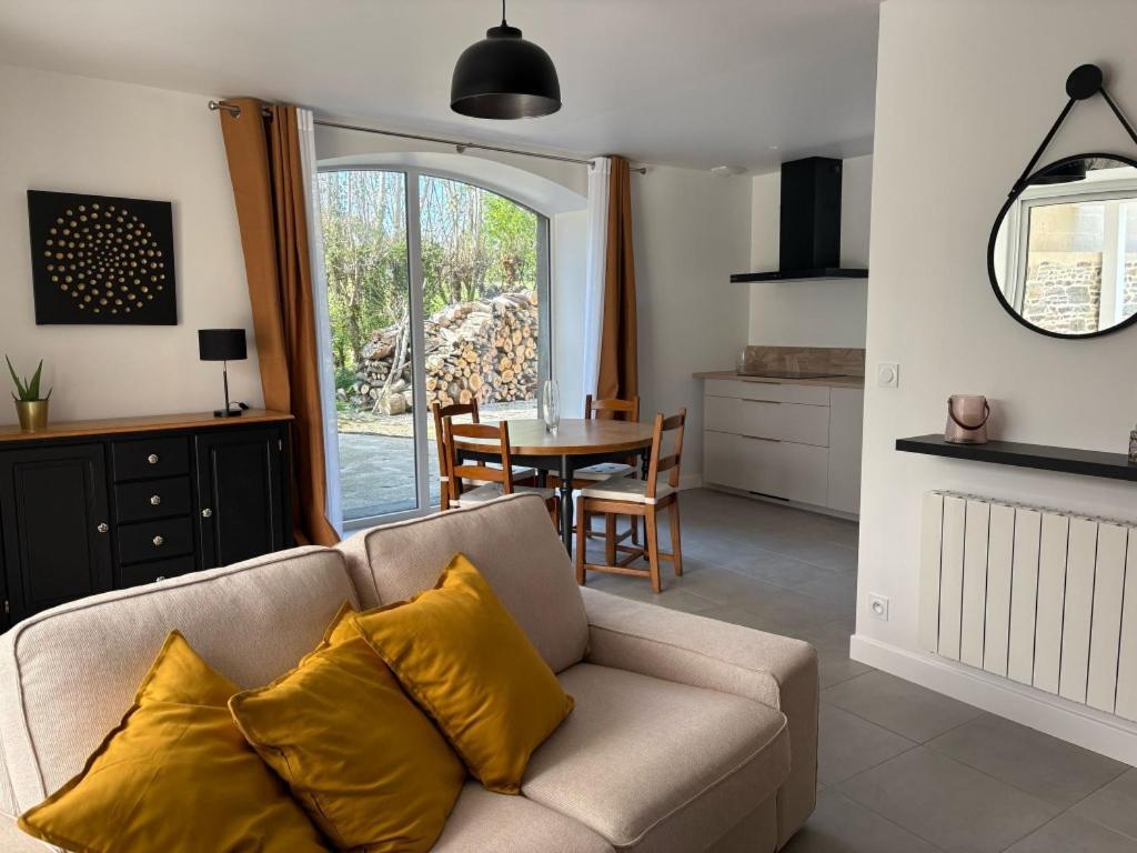 Chambres D'Hotes & Gites - Domaine Les Sources Portbail Exterior photo