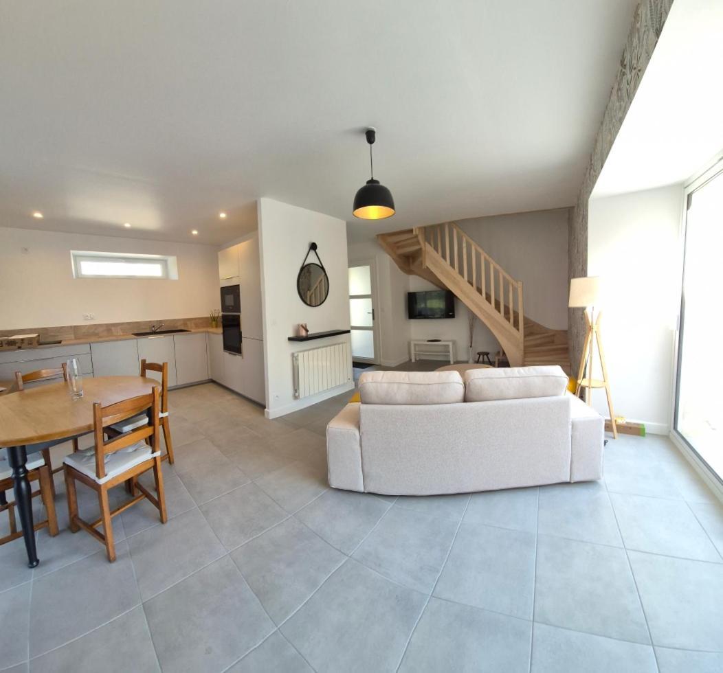 Chambres D'Hotes & Gites - Domaine Les Sources Portbail Exterior photo